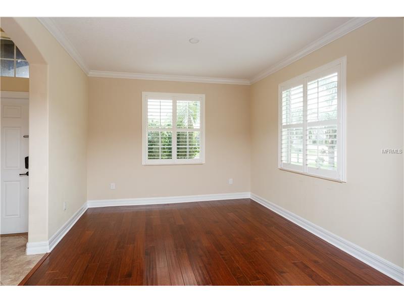 Luxury House For Sale In Front Of The Lagoon - Orlando - $375,000
   