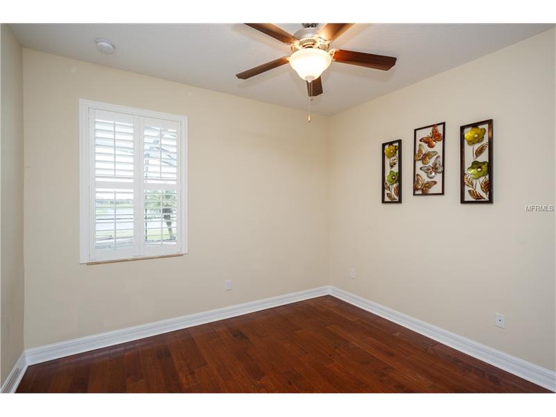 NLuxury House For Sale In Front Of The Lagoon - Orlando - $375,000
