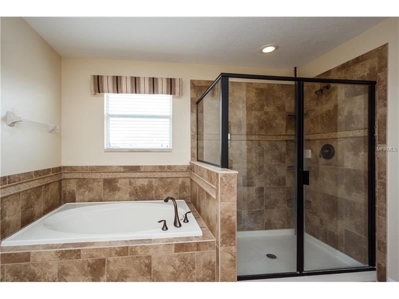 Luxury House For Sale In Front Of The Lagoon - Orlando - $375,000


