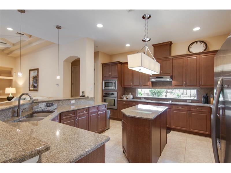 Luxury Mansion in Lagoinha Front - Orlando Florida - $ 664,900
 
