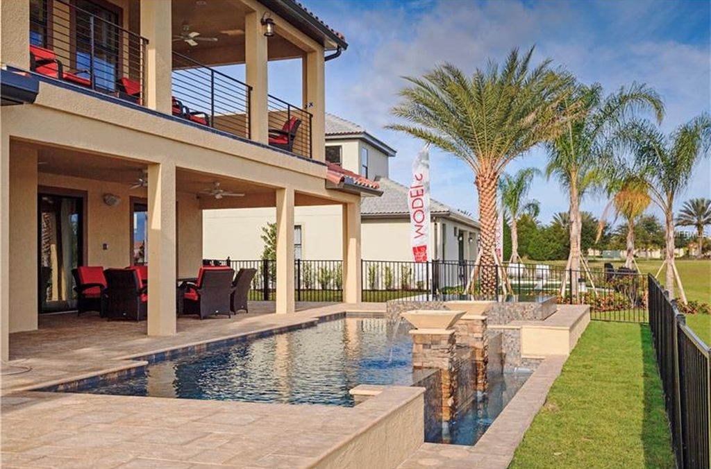 Luxury House with Swimming Pool Bellalago - $ 639,990  