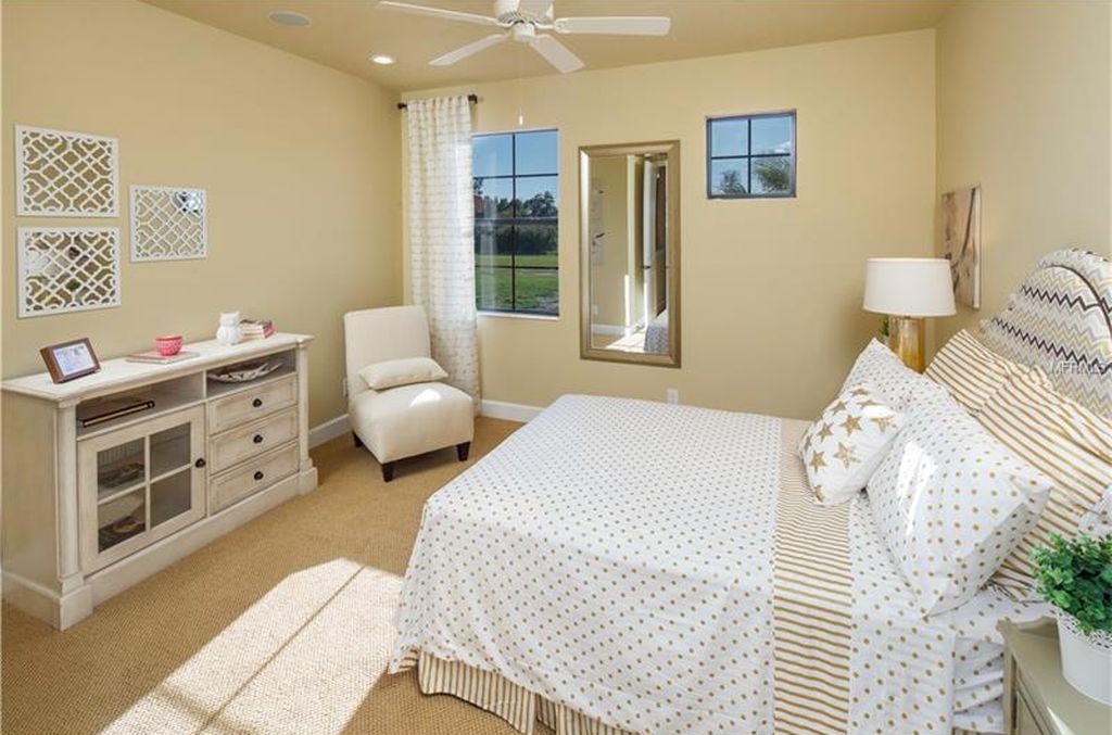 Luxury House with Swimming Pool Bellalago - $ 639,990

