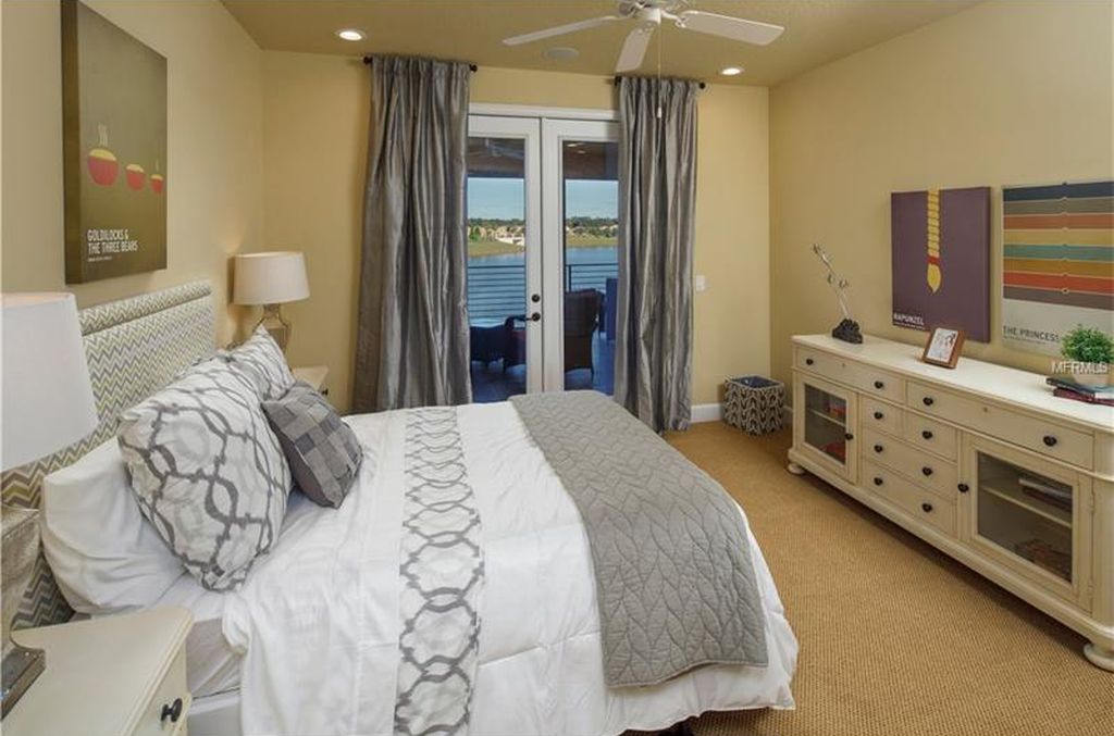 Luxury House with Swimming Pool Bellalago - $ 639,990
   