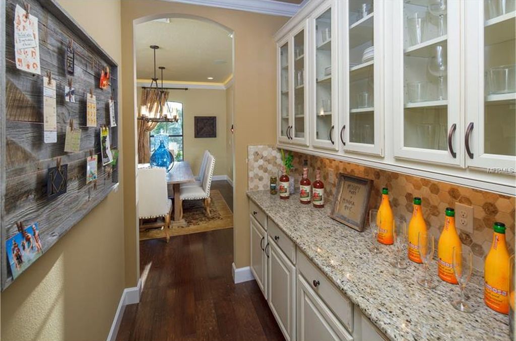 Luxury House with Swimming Pool Bellalago - $ 639,990
   