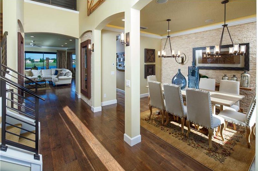 NLuxury House with Swimming Pool Bellalago - $ 639,990

