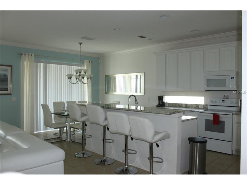 Furnished House at Avianna Resort - 6 Bedrooms with Pool - Built in 2015 - $450,000 


