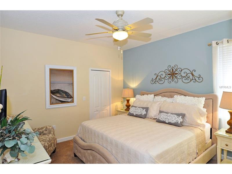 Holiday House in the famous Champions Gate Resort - furnished - excellent investment! - $ 404,900

 
