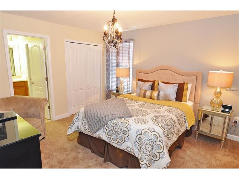 Holiday House in the famous Champions Gate Resort - furnished - excellent investment! - $ 404,900

