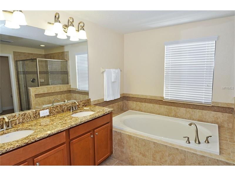 Holiday House in the famous Champions Gate Resort - furnished - excellent investment! - $ 404,900

 
