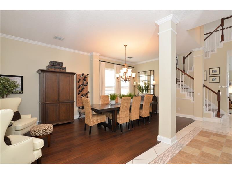Luxury House in Bairro Nobre - CELEBRATION with additional apt included in the sale - $ 698,000
 
