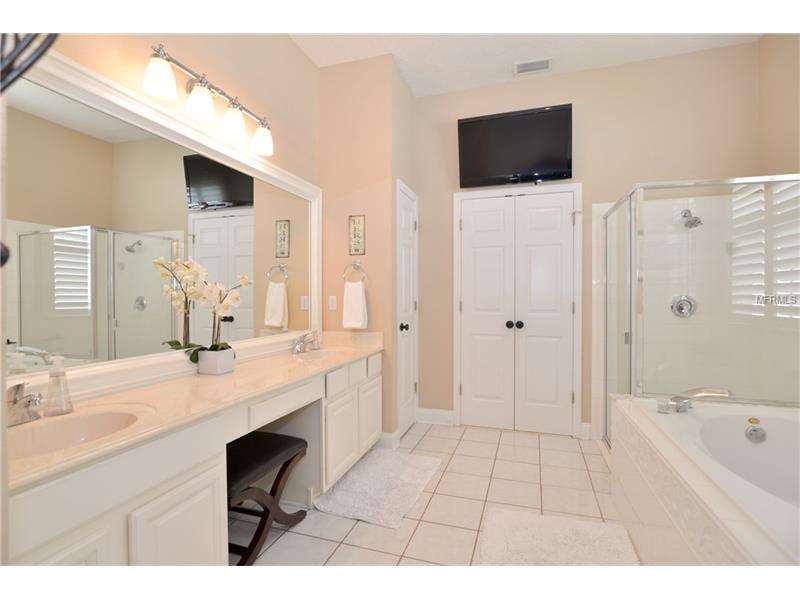 Luxury House in Bairro Nobre - CELEBRATION with additional apt included in the sale - $ 698,000

